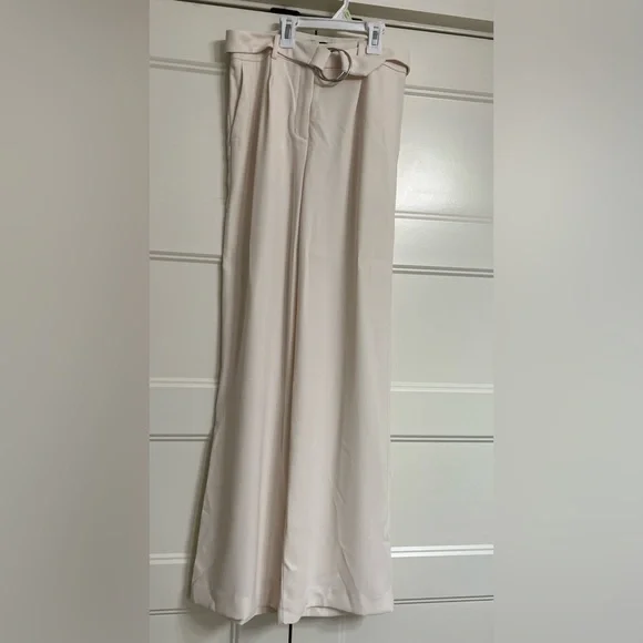 Express - Picture 2 of 3